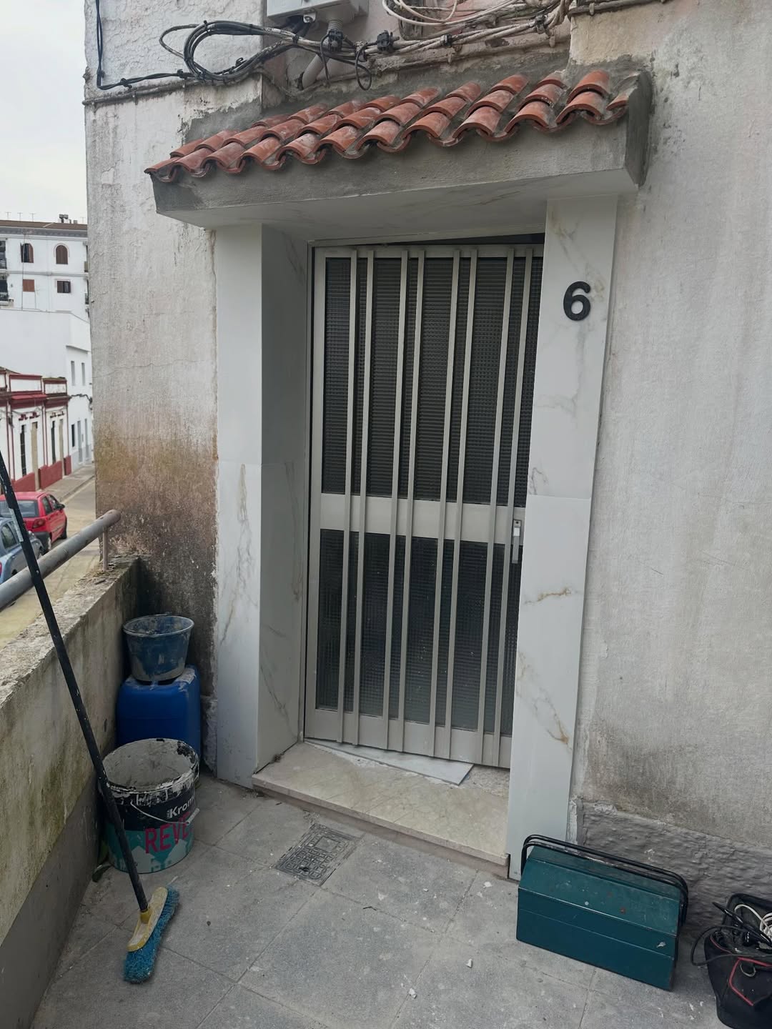 Puerta antigua antes de la sustitución